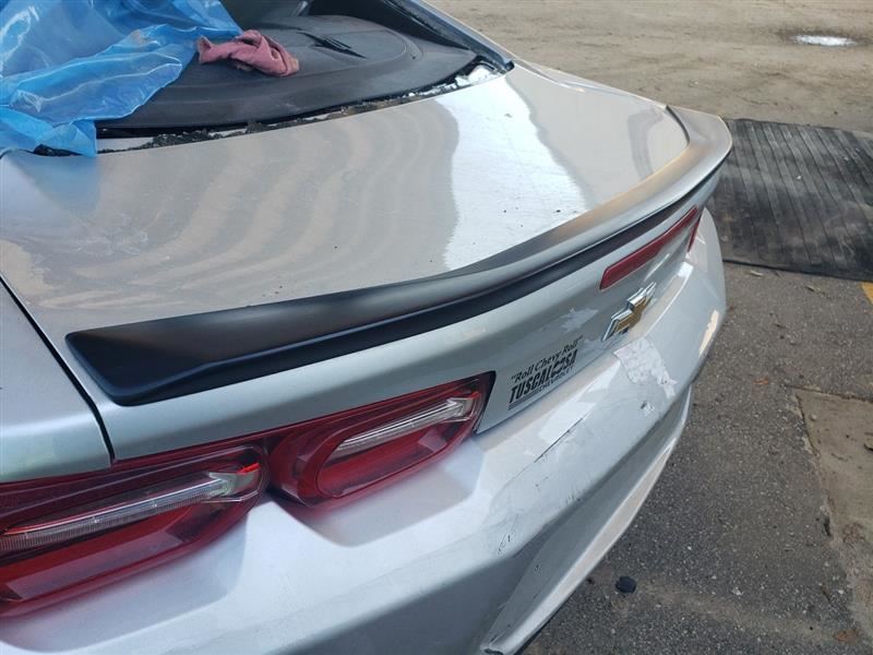 Dome Light With OnStar 84639398 OEM 2019 Camaro Item image 12