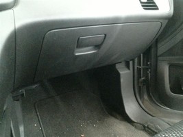 EQUINOX   2011 Glove Box 1043359491 - $1,203.03 MXN
