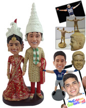 Personalized Bobblehead Very traditional couple wearing their country&#39;s beautifu - £124.67 GBP