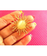 Vintage sun crystal pin brooch - €11,24 EUR
