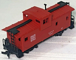HO AHM Santa Fe Caboose ATSF # 3851 Model Train Freight Car w/Knuckle Couplers - $21.66