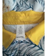 Men’s Size XL Nashville Predators Hockey Team Hawaiian Floral Yellow &amp; Blue - $21.99