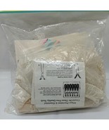 X-Acto The House Of Miniatures Lot Of Clothes And Carpet Bits And Pieces - €8,18 EUR