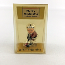 Hallmark Merry Miniatures Blade Mini Figure Hockey Player Vintage 2001 Collector - £13.68 GBP