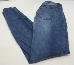 Roebuck &amp; Co Medium Wash Straight Skinny Distressed Jeans Womans Size 0 KG - $14.85
