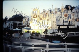 1971 It&#39;s a Small World at Night Disneyland Ektachrome 35mm Slide - £3.15 GBP