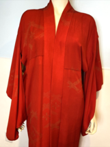 Vintage Japanese Red Silk Kimono with Metallic Gold Details - £90.85 GBP