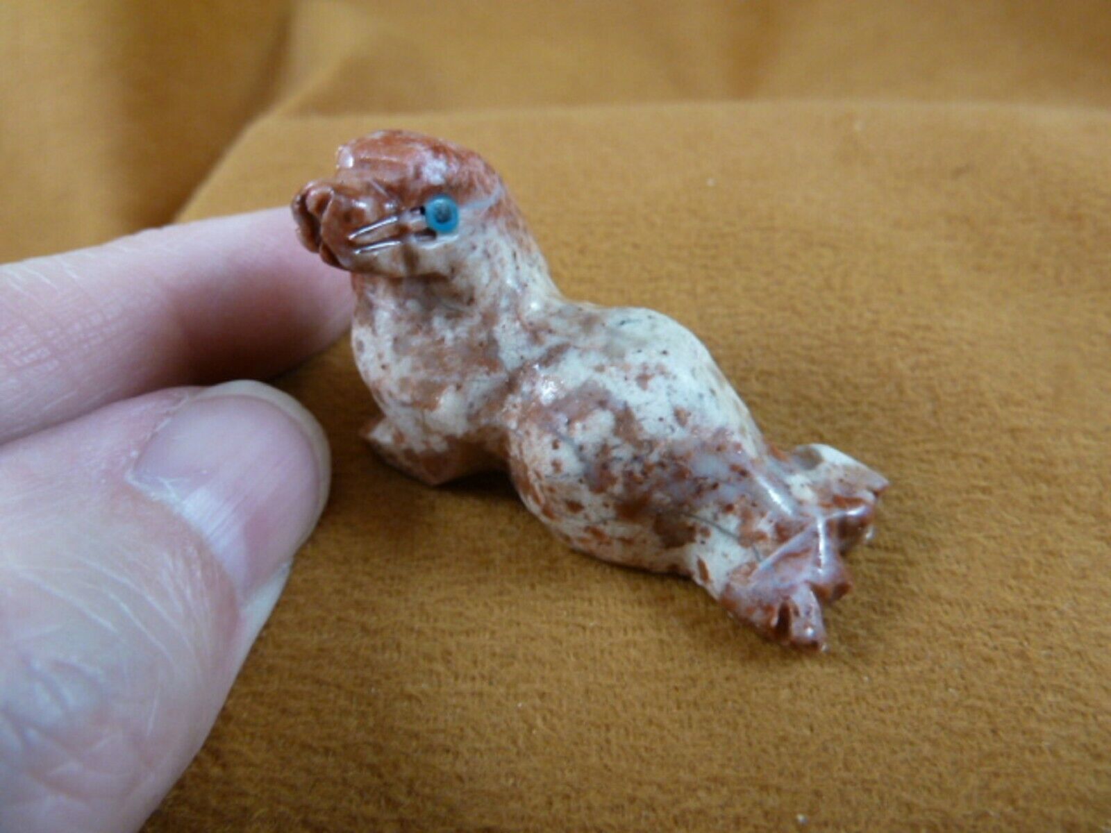 Y-SEAL-25 SEAL red white small carving gem stone SOAPSTONE PERU love bab... - $8.59