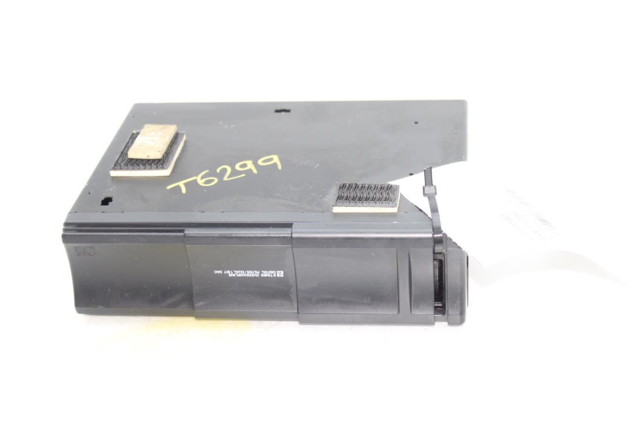Audio Equipment Radio CD Changer Sedan 6 Disc Fits 07-08 INFINITI G35 70325 - $100.00