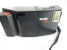 VINTAGE CAMERA -  KODAK S SERIES - NOT TESTED- G17 - $8.79