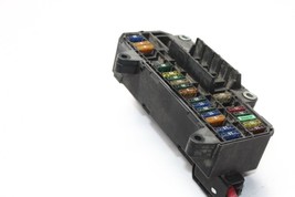 2002-2005 BMW E65 745i 745Li TRUNK REAR FUSE BOX P6818 image 7
