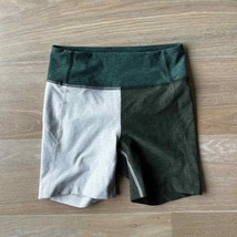 Outdoor Voices Warmup 5” Colorblock Shorts Hunter Tea Green Oatmeal XS - £23.19 GBP