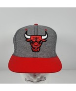 Mitchell &amp; Ness Chicago Bulls OG Classic Snapback Hat Cap Gray twill/Red - £13.34 GBP