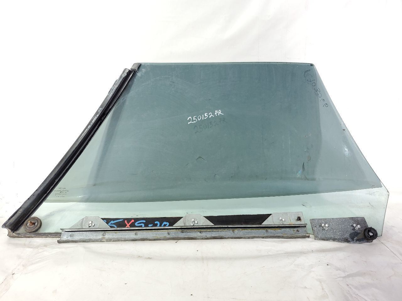 1988 1989 1990 1991 Buick Reatta OEM Front Right Door Glass - $154.69 1988 1989 1990 1991 Buick Reatta OEM Front Right Door Glass - $154.69