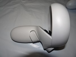 Left   Genuine Original Meta Oculus Quest 2 VR Controller LX39EM - $1,092.86 MXN
