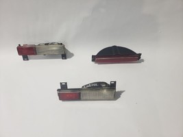 3rd Brake Light With Both Side Markers OEM 1990 Chevrolet Corvette  - $9.50