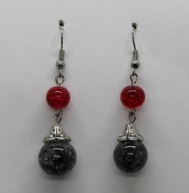 Glass Earrings - $104.51 MXN