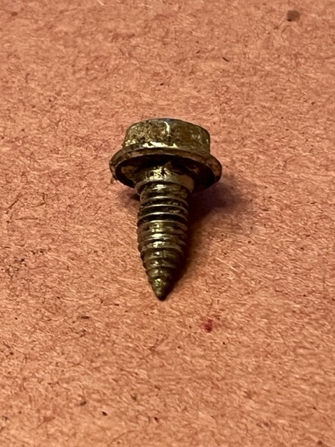 Tecumseh OEM Part # 650562 Screw (10-32x1/2) - $1.00