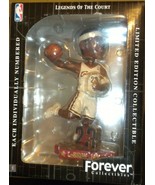Lebron James Legends of the Court Ceramic Statue Forever Collectibles - £24.08 GBP