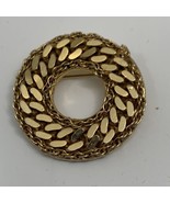 Vintage Signed Jeanne Chain Chunky Wreath Brooch Pin Gold-Tone 1-7/16&quot; D... - £22.32 GBP