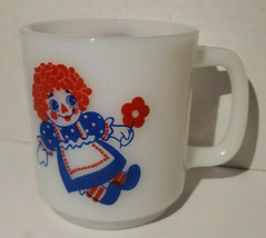 Vintage Raggedy Ann &amp; Andy Doll Glasbake Milk Glass Coffee Child&#39;s Cup Mug - £12.63 GBP