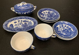 Blue Willow Child&#39;s Tea Set Soup Tureen Tea Cups Saucers Plates Made in Japan - £37.25 GBP