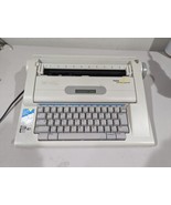 Smith Corona Portable Electric Typewriter Display 900 Professionally Ref... - £91.58 GBP