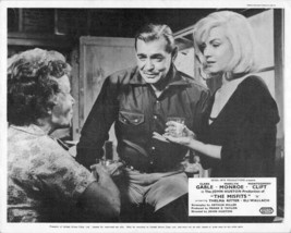 The Misfits Clark Gable Marilyn Monroe &amp; Thelma Ritter 8x10 inch photo - $10.99