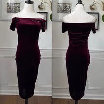 Windsor Lustrous Velvet Dress Deep Red Off Shoulder M - $512.58 MXN