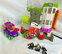 Imaginext DC Crime Alley Joker Bank,Tank w/red Puncher,New figure &amp; extras LOT - £45.70 GBP