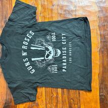 Guns N' Roses Paradise City Men's Black Graphic T-Shirt Size S - $12.47