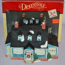 Dickensvale Lemax Red Lion Restaurant Building in Box - £13.13 GBP