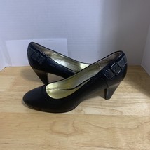 NINE &amp; CO JJKENOA Pump Heels Shoes Black Satin Trim Slip On Women&#39;s Size... - $23.28