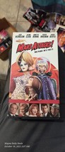 Mars Attacks (VHS, 1997, Warner Brothers Century Collection) - $9.90