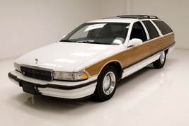 1995 Buick Roadmaster wagon white | 24x36 inch POSTER | Vintage classic - £16.43 GBP