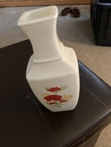 Vintage Collectible Avon Vase With Flowers 7” Tall Pre-owned Good Condition - $7.70