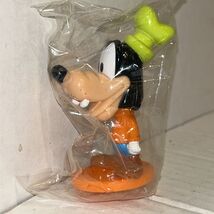 Disney Kellogg's Cereal Toy Goofy Bobblehead Figure In Package B4 - $7.87