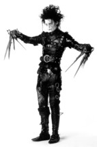 Johnny Depp in Edward Scissorhands Full Length Pose Holding Out Scissor Hands 18 - £19.17 GBP