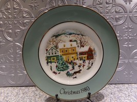 Country Christmas 1980 Avon Collector Plate by Enoch Wedgwood - $13.48