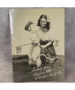 Suzy and Katy at Borden&#39;s Country Fair 5x7 Photograph Black and White - $365.98 MXN