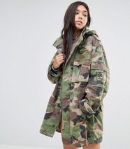Vintage women&#39;s Oversized Slovakian army camouflage parka camo  military jacket - £27.33 GBP