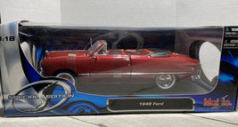 FORD Custom Convertible  Maisto Special Edition 31682 1/18  Die Cast Car - $49.49