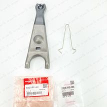 GENUINE HONDA ACURA K20 CIVIC ACCORD RSX TSX CLUTCH RELEASE FORK &amp; SPRIN... - $62.78