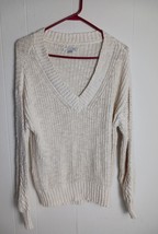 AE XSmall  Cable Knit Sweater American Eagle V Neck Pullover Women’s Beige - $296.28 MXN