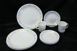 Corelle Friendship Lot of 16 Dinner Plates Bread Plates Cups - £28.47 GBP