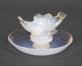 R Lalique Opalescent Glass Kissing Doves Trinket Ring Dish Tray Cendrier Ashtray - £1,681.67 GBP