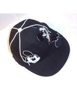 Disney World Mickey Mouse Hat Walt Faces Black Embroidered White Red Fitted - $341.73 MXN