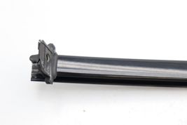 06-13 MERCEDES-BENZ W251 R350 REAR LEFT DRIVER VENT WINDOW MOLDING TRIM E0553 image 6