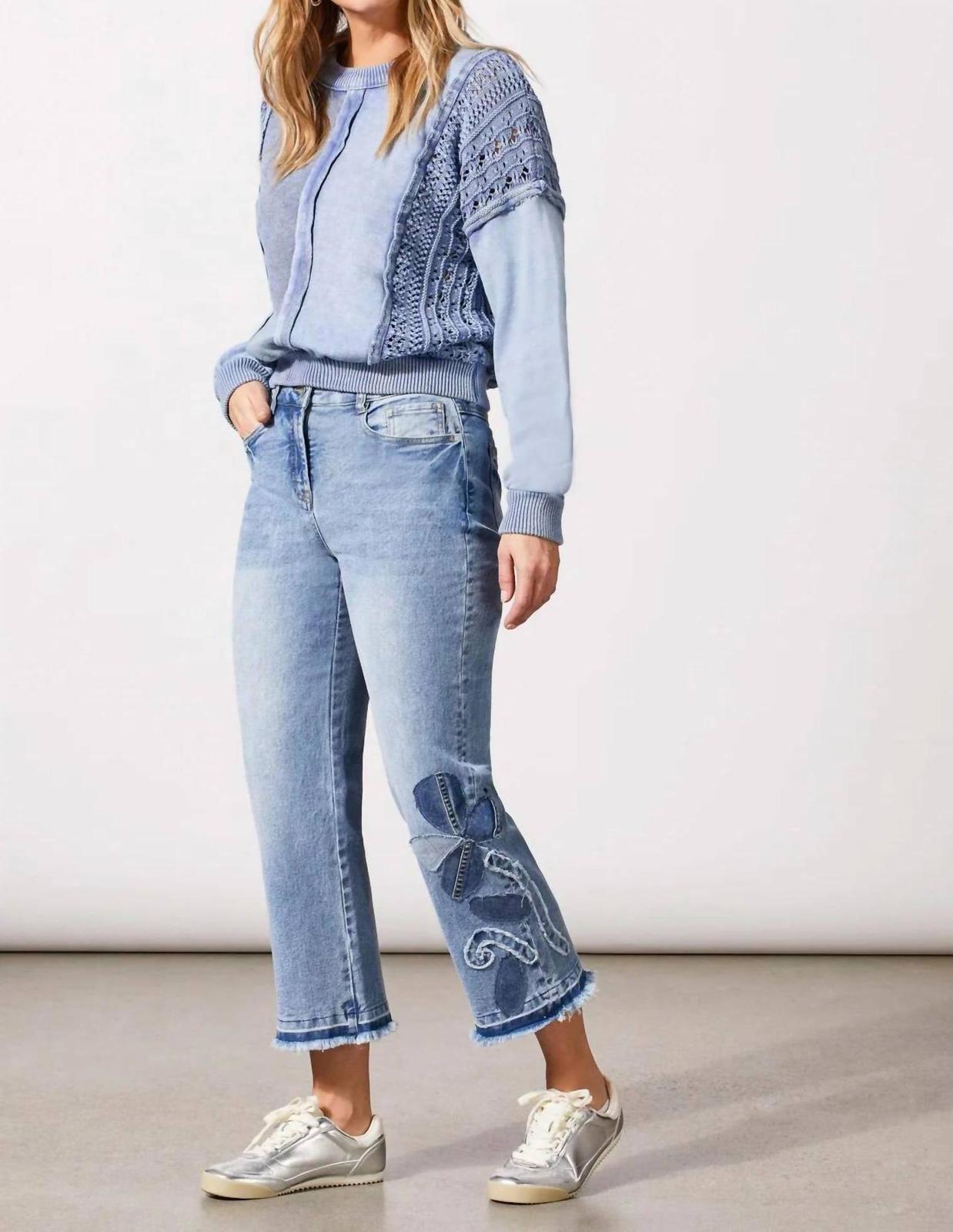 Tribal sophia applique flare jeans size 4 - $58.41