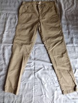 Levi&#39;s Women Khaki Classic Chino Flat-Front Casual Pants W26 EUC - $11.88